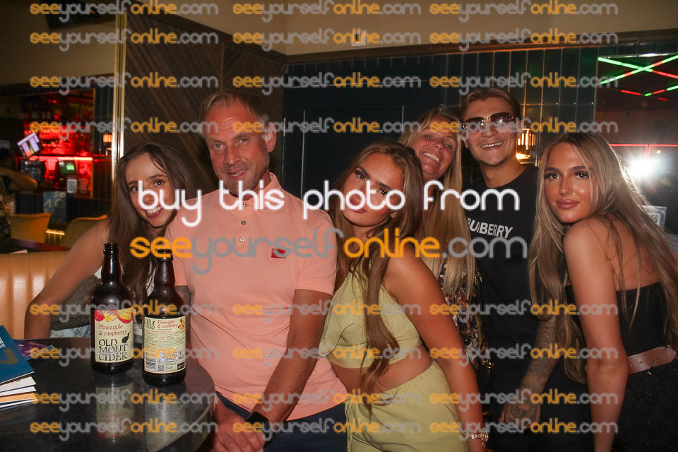 IMG_8871-NB.jpg