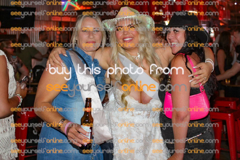 8010_AA.jpg
