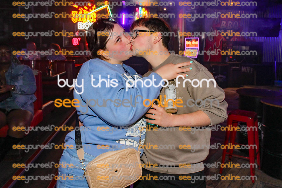 IMG_0008-NB_v1.jpg