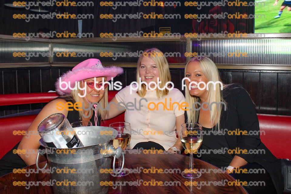 IMG_0011-NB_v1.jpg