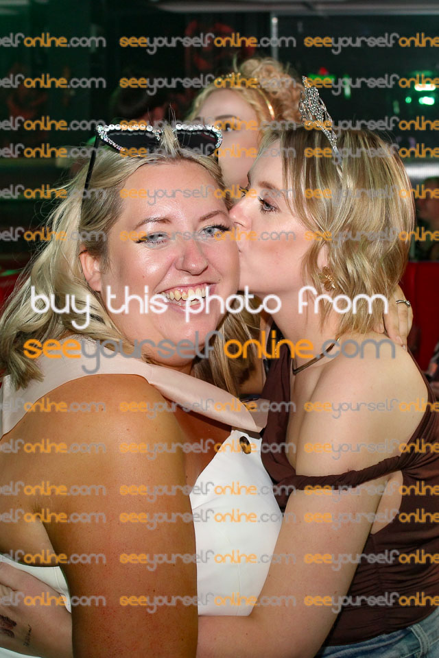 IMG_0185_Roy.jpg