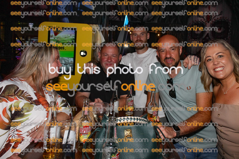 IMG_9404-NB.jpg