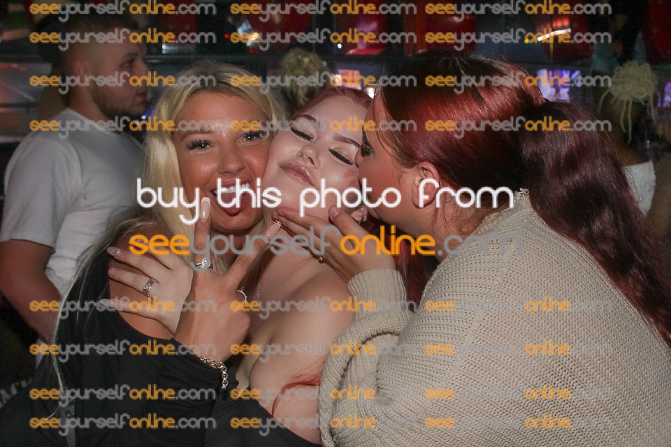 IMG_9411-NB.jpg