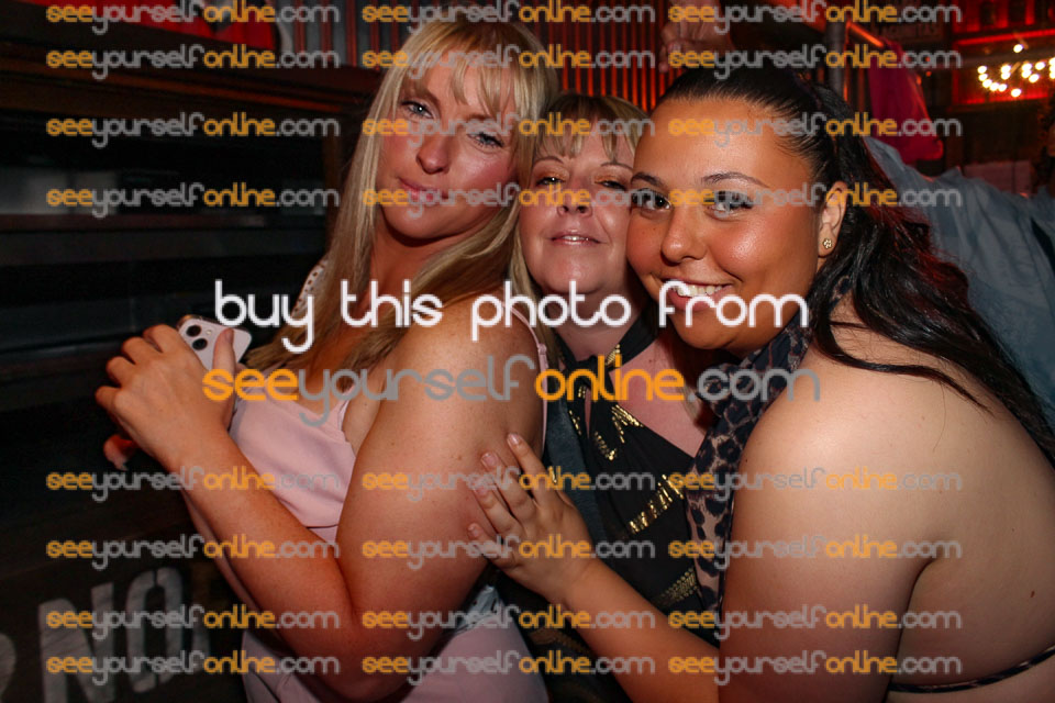 IMG_9525-NB.jpg