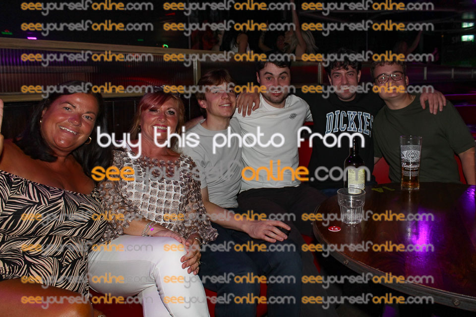 IMG_9541-NB.jpg