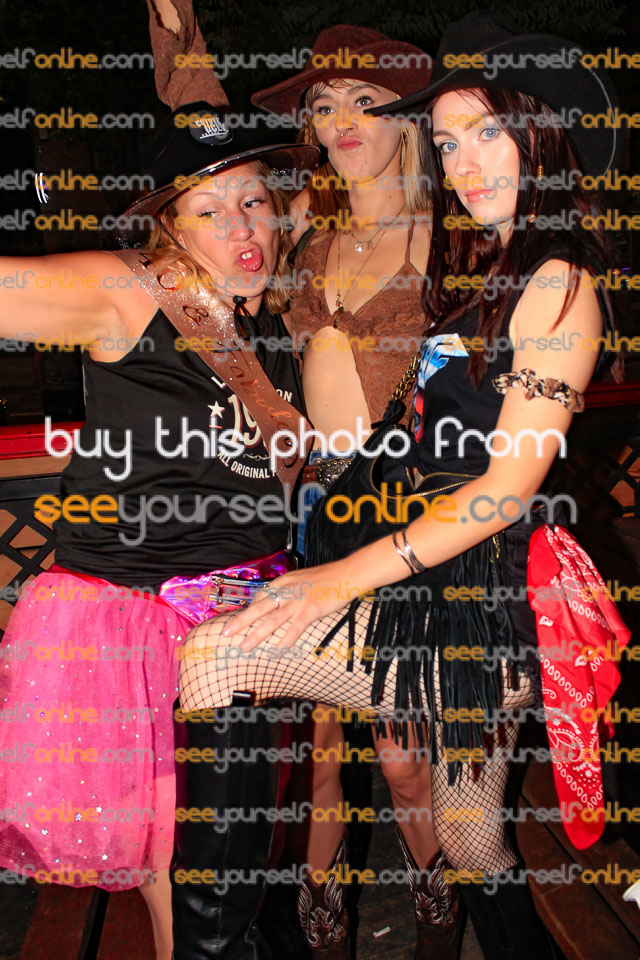 _MG_1218-M_coyote-ugly.jpg