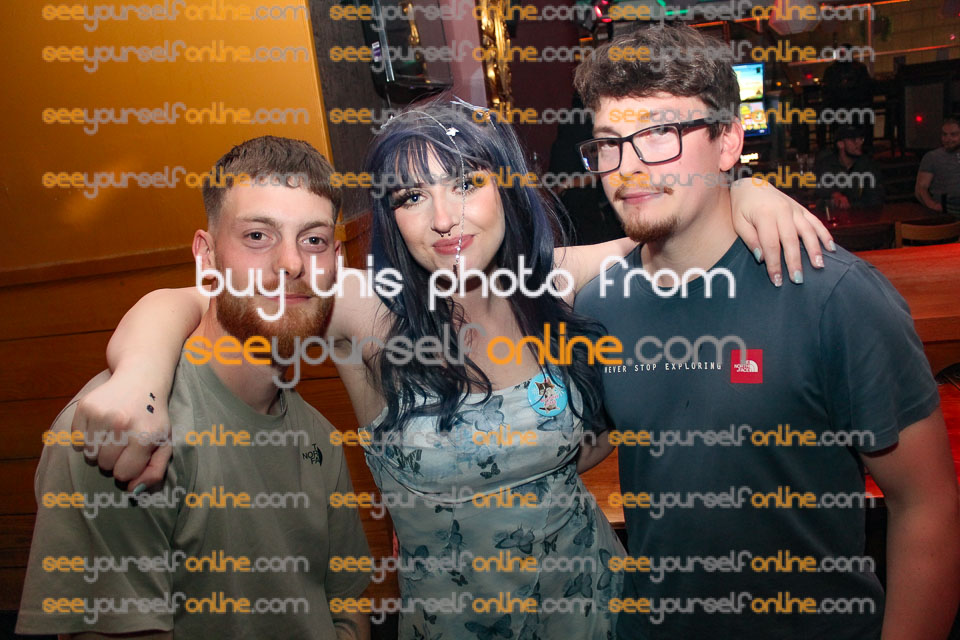 IMG_0125-DG.jpg