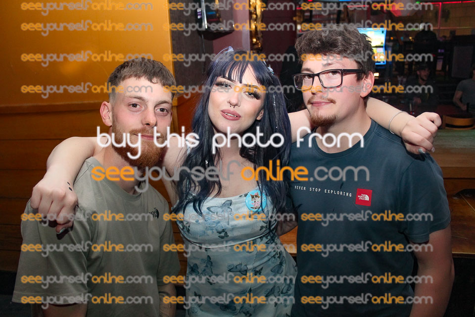 IMG_0126-DG.jpg