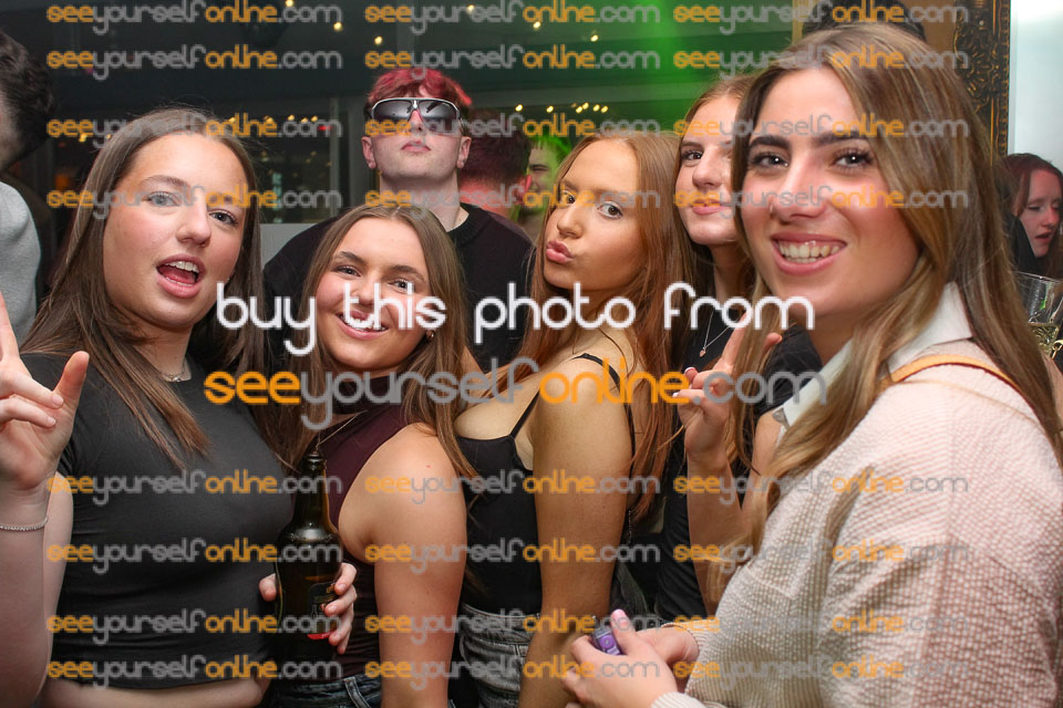 IMG_0252_Roy.jpg