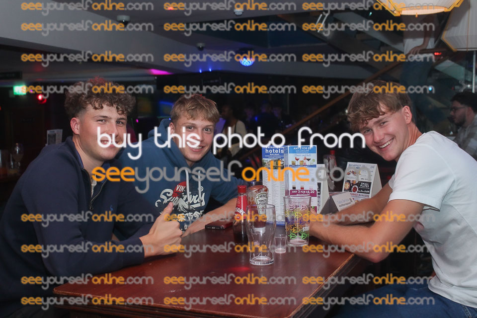 IMG_4365_Roy.jpg