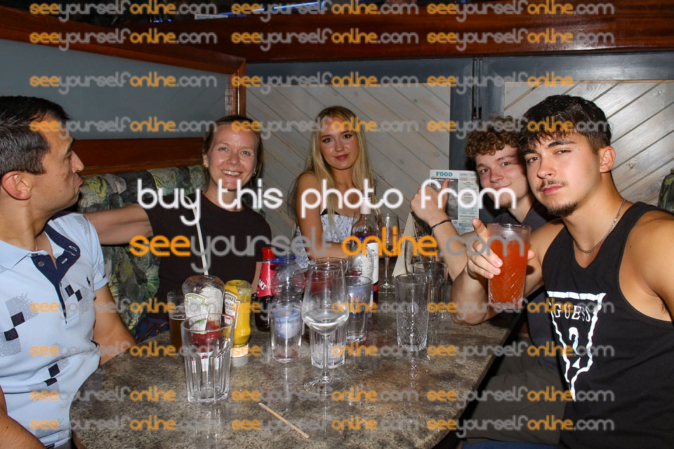 IMG_8582-NB.jpg