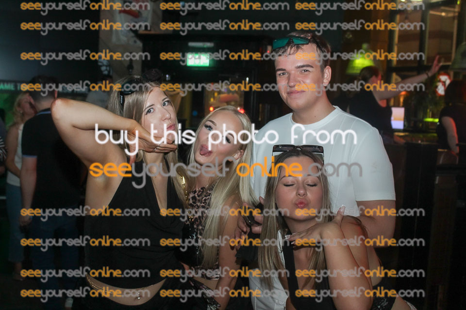 IMG_4202_Roy.jpg