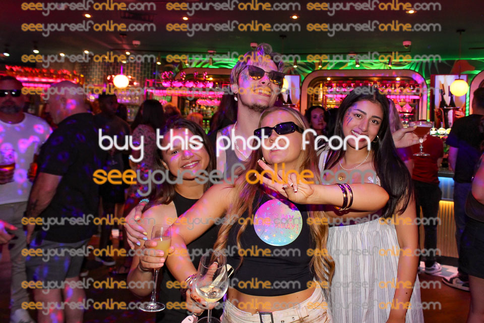 IMG_0030_S1_v1.jpg