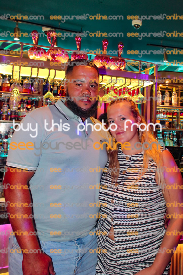 IMG_0037_S1_v1.jpg