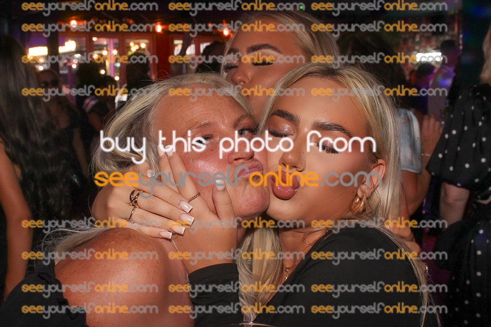 IMG_8696-NB.jpg