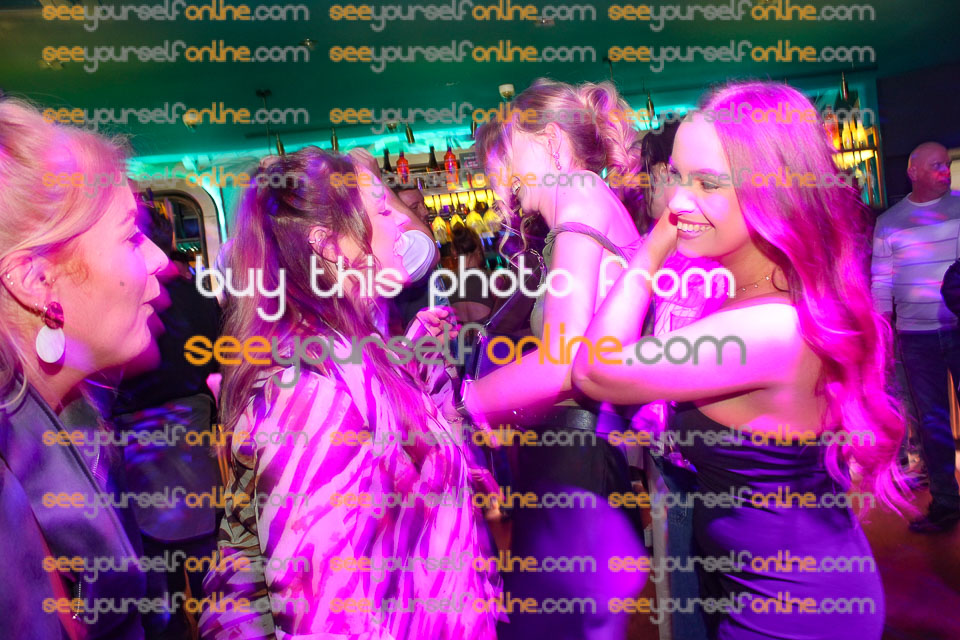IMG_9506-DG.jpg
