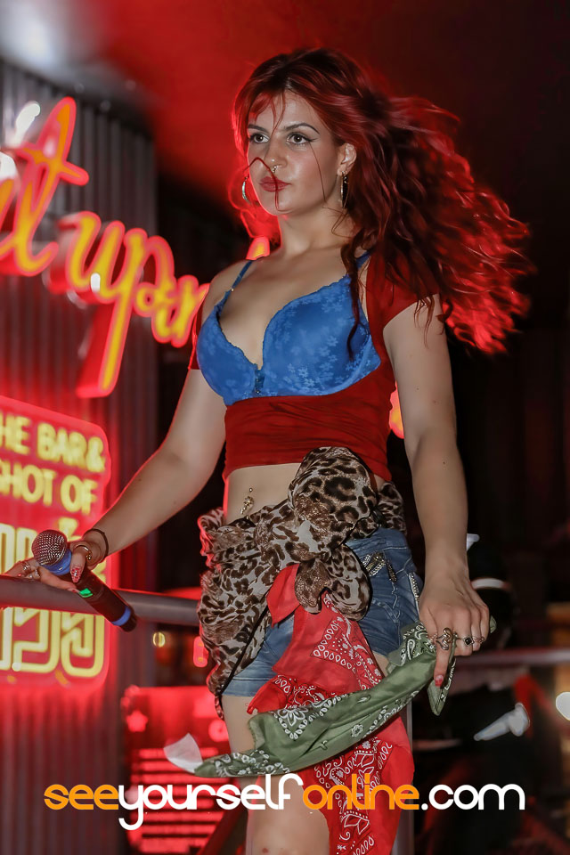 STU_7122-Edit_coyote-ugly.jpg