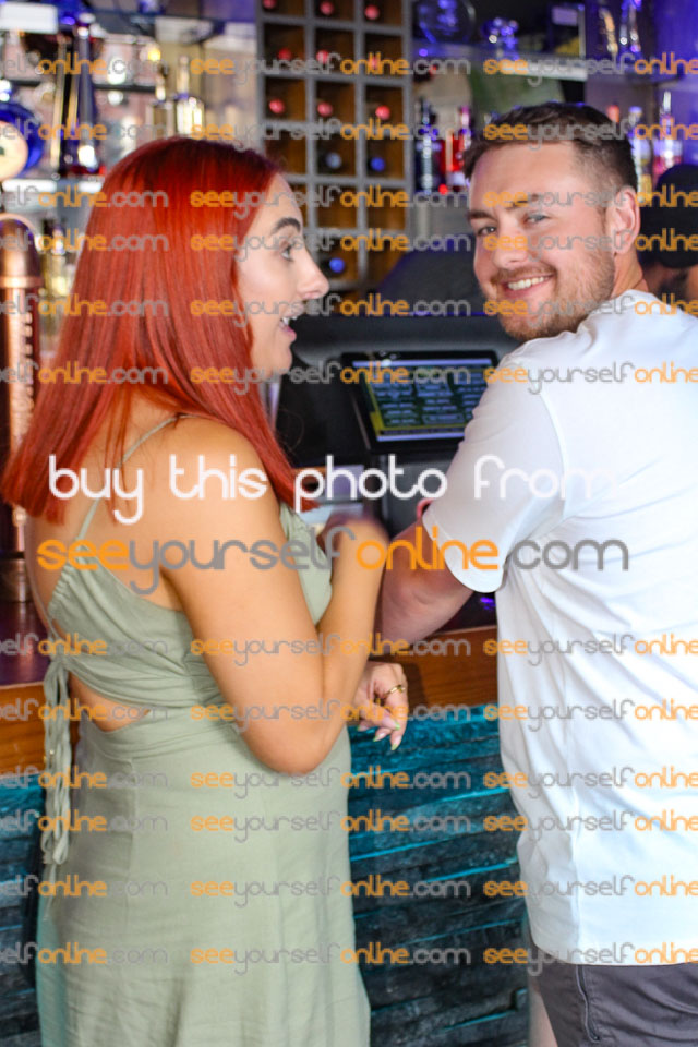6760_AA.jpg