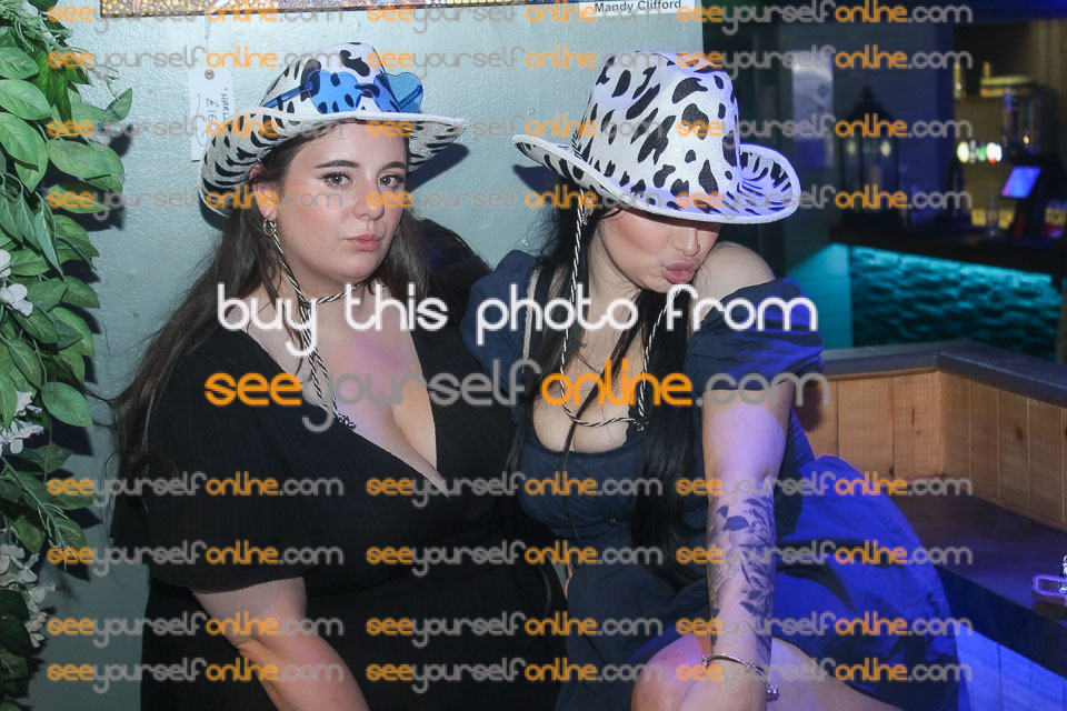 IMG_4360_Roy.jpg