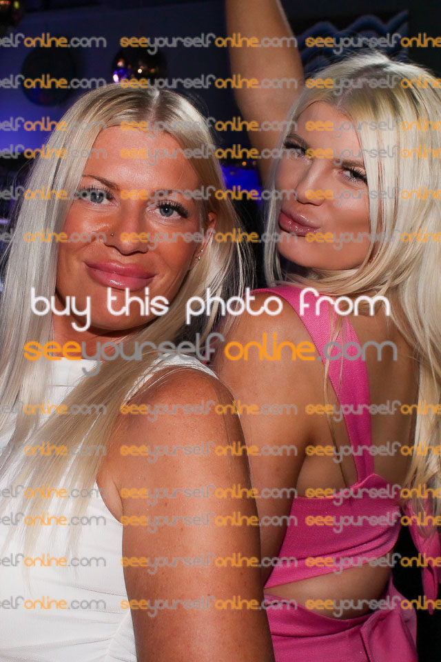 IMG_9933-NB.jpg
