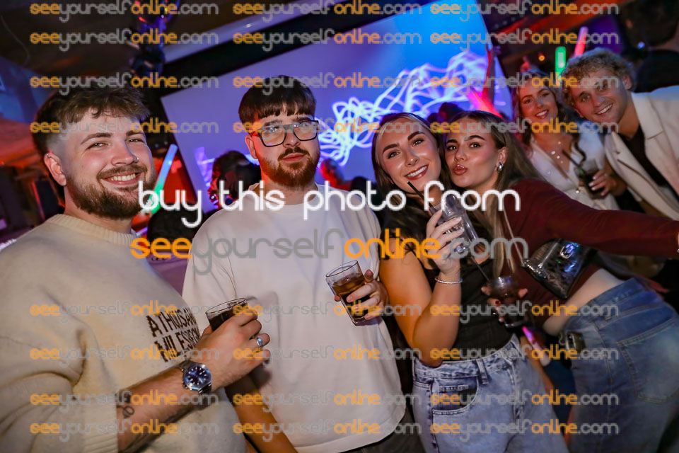 Canon-EOS-5D-Mark-IV-985-Edit.jpg