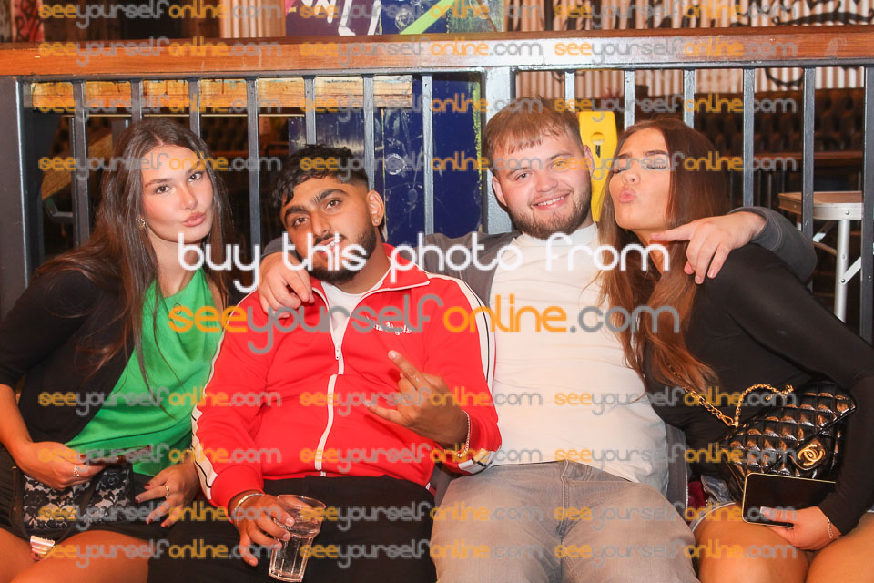 IMG_4575_Roy.jpg