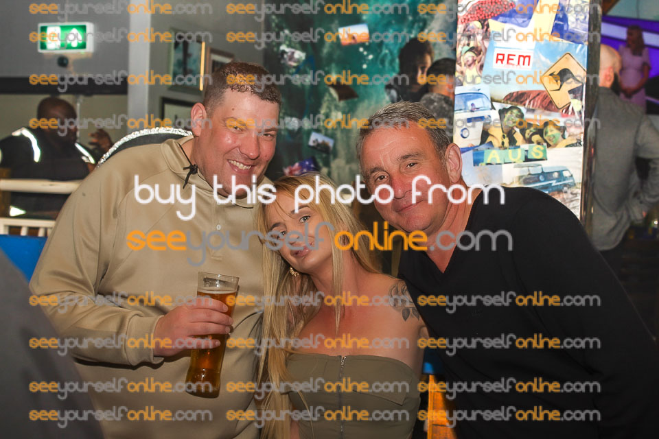 IMG_7758_Roy.jpg