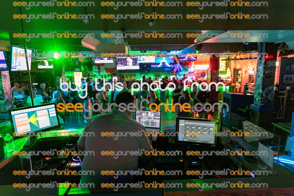 IMG_9889.jpg